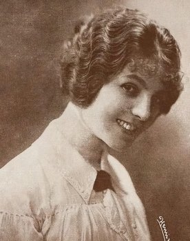 Suzanne Grandais