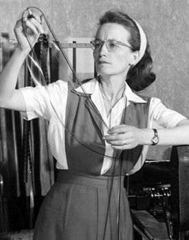 Evelyn Cherry as Self