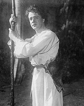 Brandon Tynan as Barry Carleton