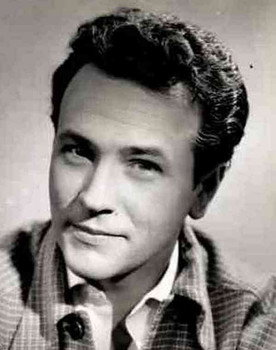 Erich Scholz as Peter 'Penny'