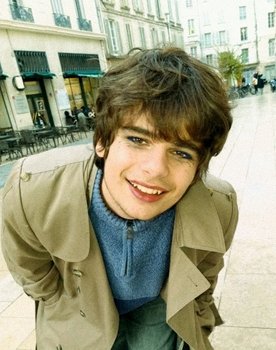 Timothée Schaller as Milan Kundera (voice)