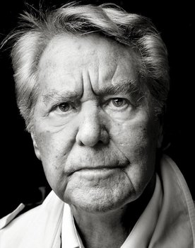 Holger Juul Hansen as Geografilærer