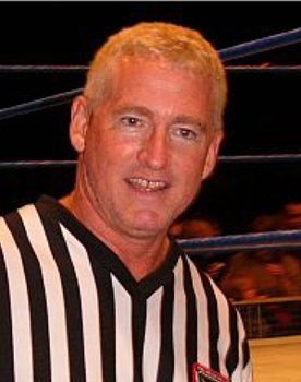 Joseph James as Scott Armstrong