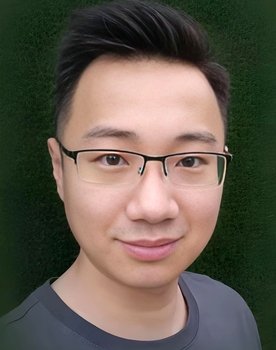 Sen Zhongren as Shop assistant (voice)