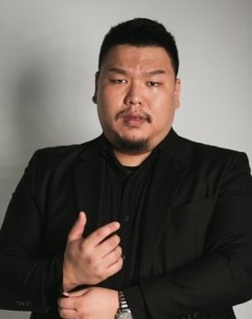 Lee Jae Seong as Dondon F&B Employee