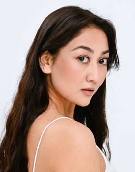 Semi Rakhmanova as Zelima