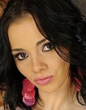 Jeanine Hot