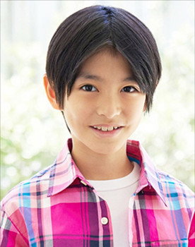 Yumeki Uenoyama as Young Hasuda Rintaro