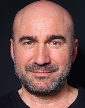 Isidro Vigo as Vasil