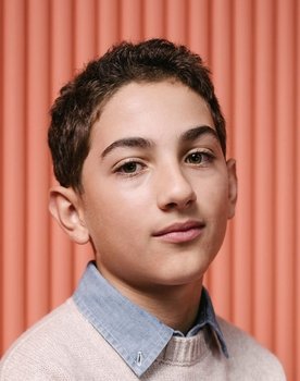 Arian S. Cartaya as Rich Santos