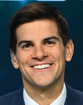 Field Yates as Self - Host