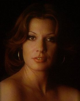 Ada Tauler as Estefania