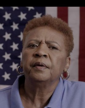 Linda Browne as Teresa (postal worker)