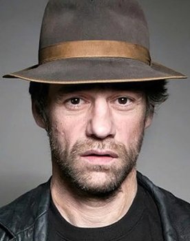 Birol Ünel as Birol
