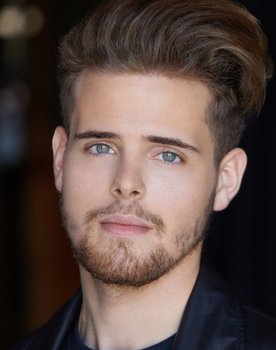 Jackson Pounds as Eddie