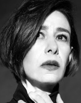 Lucía Muñoz as Mireya Botero