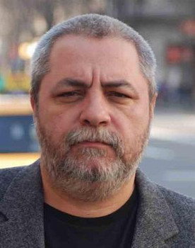 Ion Sapdaru as Petro