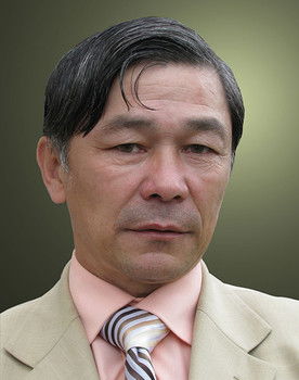 Valeriy Li as Chinese merchant