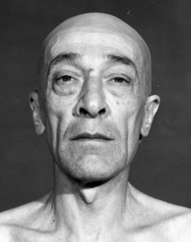Andrzej Girtler as Ramses XII