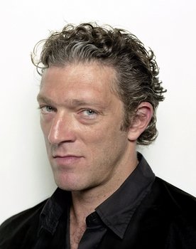 Vincent Cassel as François Toulour