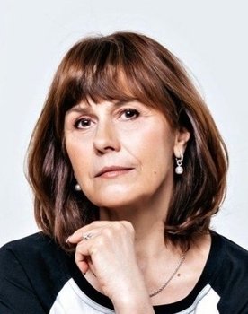 Rita Rätsepp as Opal Madving