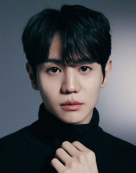Yang Yo-seob as Self