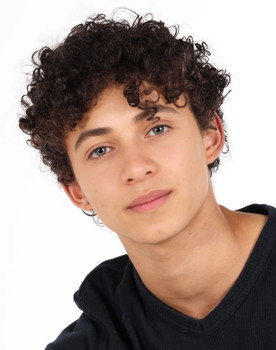 Taylor Oliver as Fin