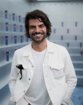 Louis De Caunes as Self