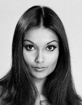 Shakira Caine as Self