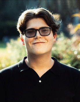 Brendan Grady as Frank