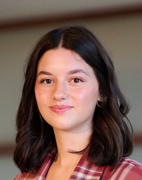 Blanca Soroa as Ainara