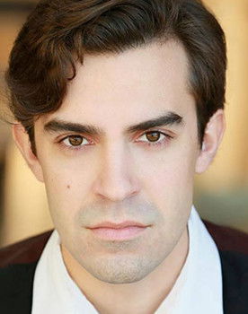 James Ferrero as Gordon