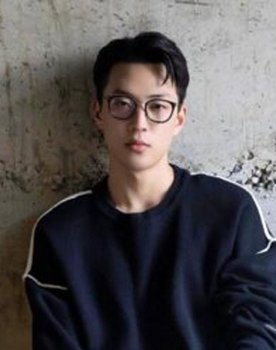 Saharat Pornphiphatwong as Te