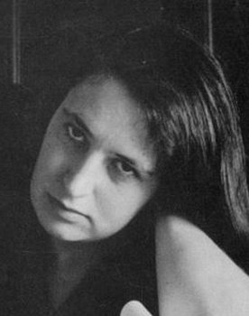 Danièle Huillet as La femme