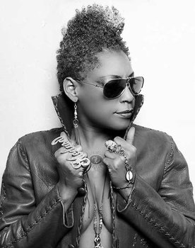 My Mic Sounds Nice: A Truth About Women and Hip Hop