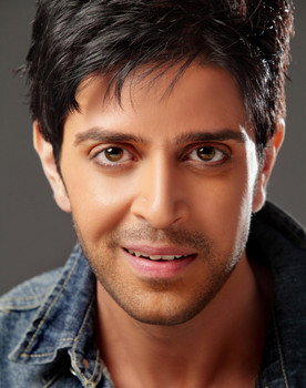 Vijay Bhatia as Mohammad Zaheer