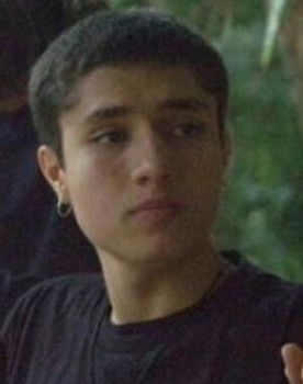 Tomás Santos as Tomás