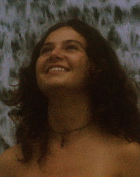 Hailey Redd as Willa Duncan