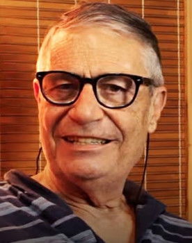 Gilberto Baroli as Padre Português (voice)