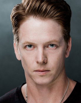 Kraig Dane as Karl Gibbs