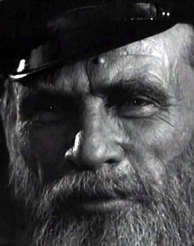 Leonid Iudov as Sascha