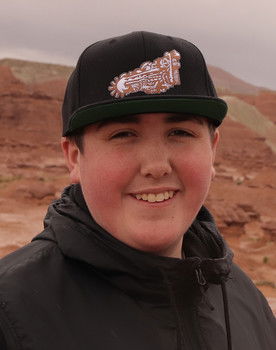 Isaac Pflasterer as Odin Scott