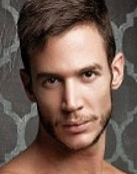 Demian Holt