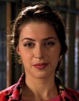 Larisa Pavlova as Фаина