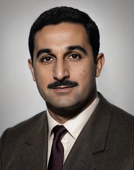 Rachid Mekhloufi as Self