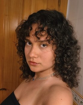 Mencía Platas as Vasallo