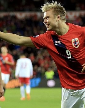 Alexander Toft Søderlund as 