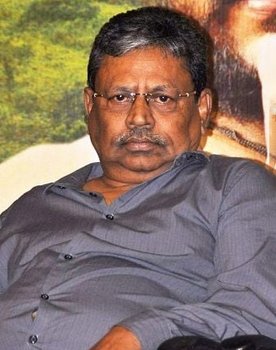 Pattiyal K. Shekar as Kanchi Azhagappan