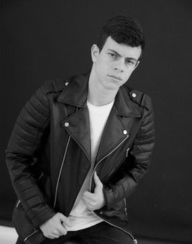 Itay Leyderman as Dan