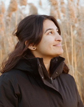 Eema Siddiqui as Stage Hand